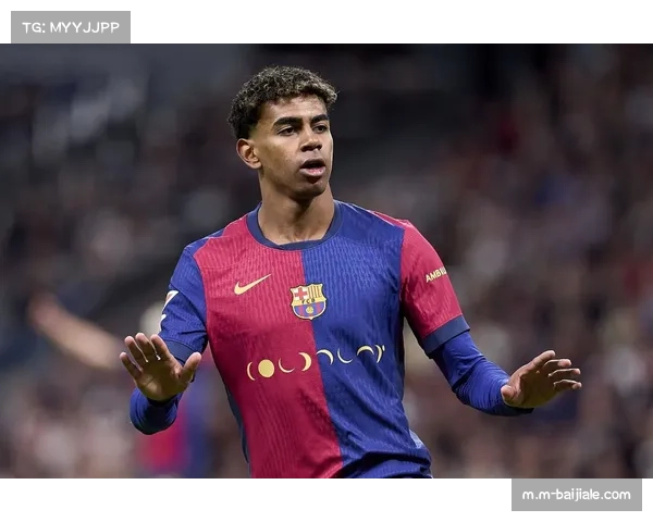 西甲国家德比前瞻：巴萨公布客战皇马名单孔德回归拉菲尼亚缺席